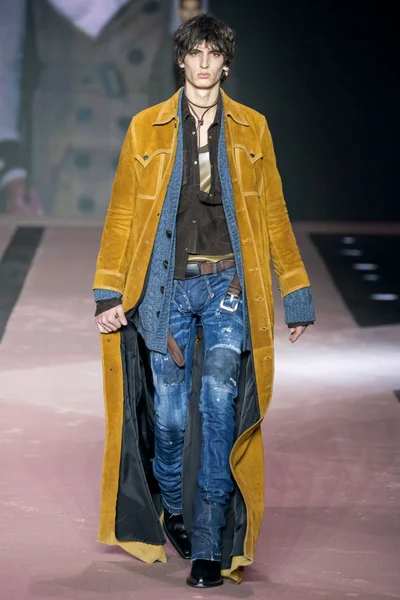 Look 21